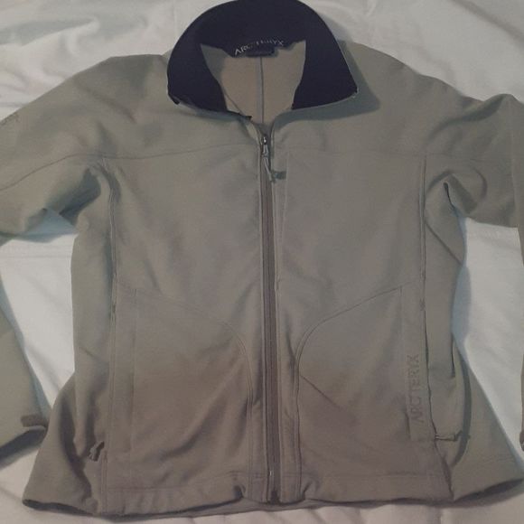 Arcteryx Ladies Jacket WSJ2-01‎ Beige &  Black Size Small Arc'teryx - Picture 1 of 15